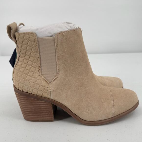 NWT TOMS Everly Oatmeal Suede Embossed Waffle Chelsea Boots Size 8.5 - Picture 1 of 9